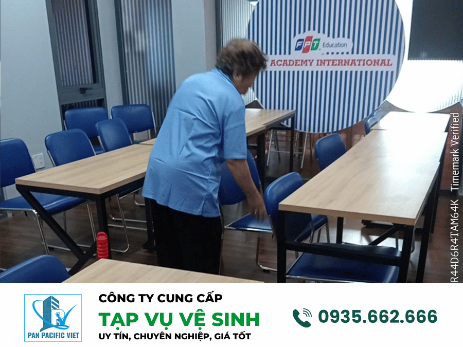 Tạp vụ vệ sinh cho Viện Đào Tạo FPT