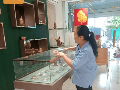 Nên Thuê Công Ty Tạp Vụ Hay Tự Tuyển Nhân Viên?